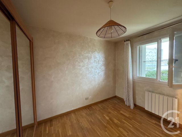 Appartement F3 à louer - 3 pièces - 62.86 m2 - VENISSIEUX - 69 - RHONE-ALPES - Century 21 Hestia Ldi