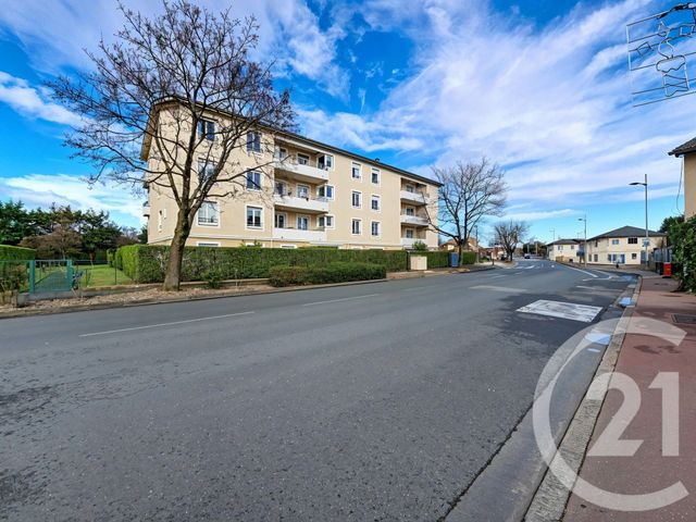 Appartement F2 à vendre - 2 pièces - 46.44 m2 - CORBAS - 69 - RHONE-ALPES - Century 21 Hestia Ldi