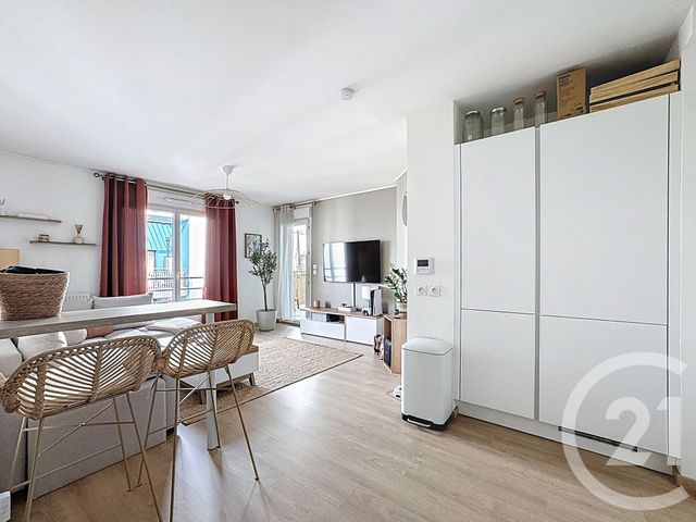 Appartement T2 à louer - 2 pièces - 41.38 m2 - VENISSIEUX - 69 - RHONE-ALPES - Century 21 Hestia Ldi