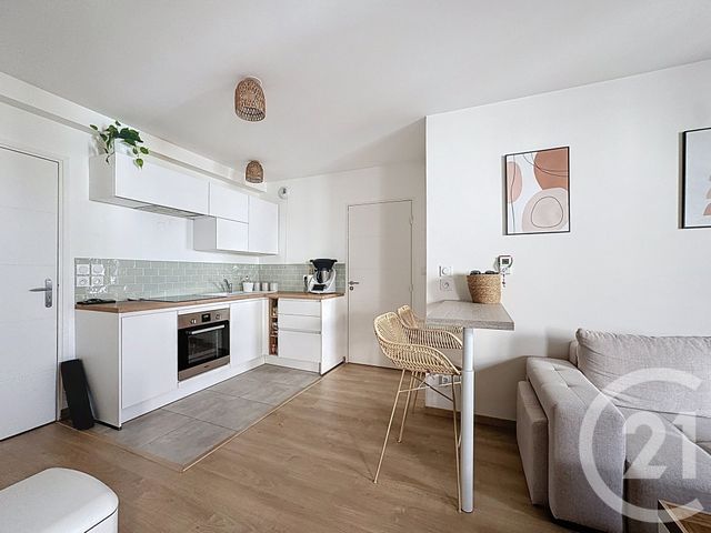 Appartement T2 à louer - 2 pièces - 41.38 m2 - VENISSIEUX - 69 - RHONE-ALPES - Century 21 Hestia Ldi