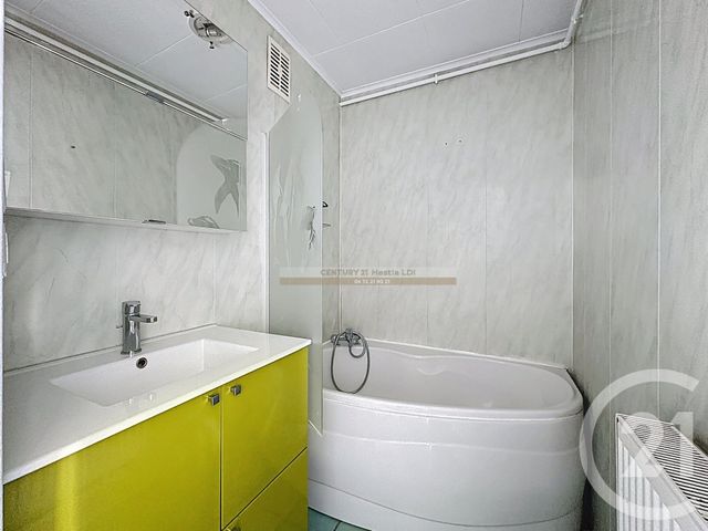 Appartement F4 à vendre - 4 pièces - 77.19 m2 - ST PRIEST - 69 - RHONE-ALPES - Century 21 Hestia Ldi