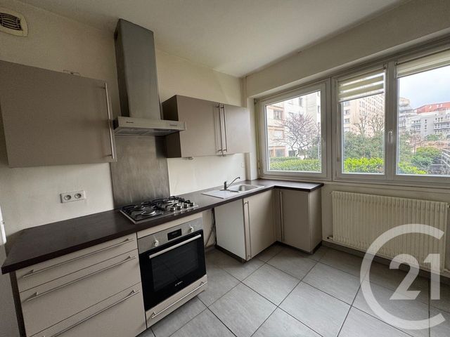 Appartement T3 à louer - 3 pièces - 64.13 m2 - LYON - 69007 - RHONE-ALPES - Century 21 Hestia Ldi