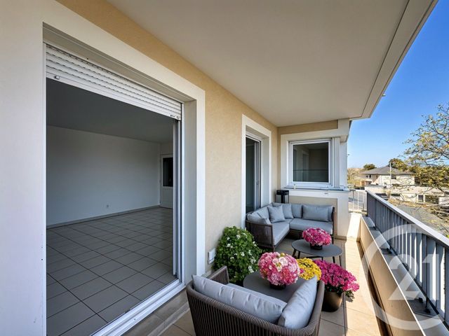 Appartement F3 à vendre - 3 pièces - 65.0 m2 - CORBAS - 69 - RHONE-ALPES - Century 21 Hestia Ldi