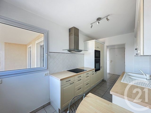 Appartement F3 à vendre - 3 pièces - 65.0 m2 - CORBAS - 69 - RHONE-ALPES - Century 21 Hestia Ldi