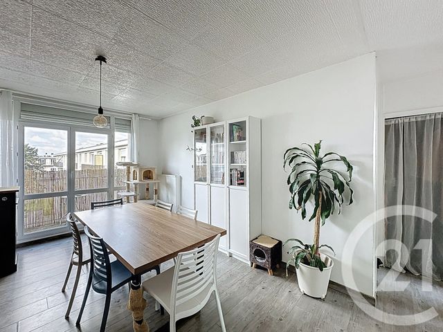 Appartement F4 à vendre - 4 pièces - 66.02 m2 - CORBAS - 69 - RHONE-ALPES - Century 21 Hestia Ldi