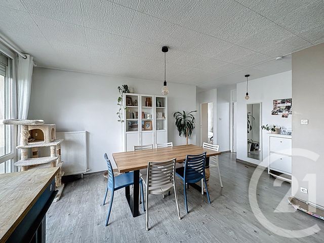 Appartement F4 à vendre - 4 pièces - 66.02 m2 - CORBAS - 69 - RHONE-ALPES - Century 21 Hestia Ldi