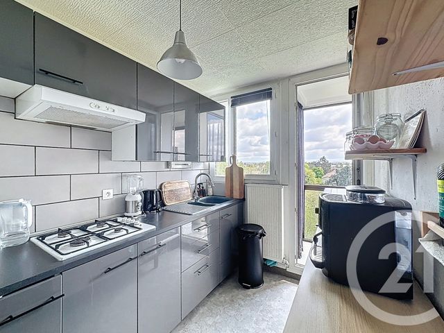 Appartement F4 à vendre - 4 pièces - 66.02 m2 - CORBAS - 69 - RHONE-ALPES - Century 21 Hestia Ldi