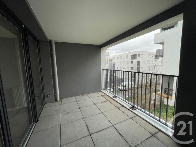 Appartement à louer - 3 pièces - 60.16 m2 - VENISSIEUX - 69 - RHONE-ALPES - Century 21 Hestia Ldi