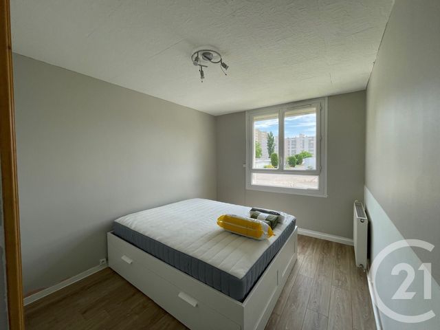 Appartement T4 à louer - 4 pièces - 65.4 m2 - CORBAS - 69 - RHONE-ALPES - Century 21 Hestia Ldi