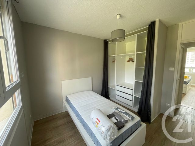 Appartement T4 à louer - 4 pièces - 65.4 m2 - CORBAS - 69 - RHONE-ALPES - Century 21 Hestia Ldi