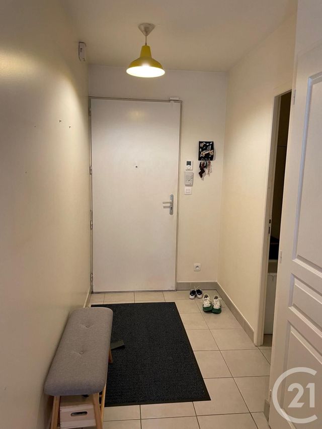 maison à louer - 6 pièces - 102.39 m2 - SEREZIN DU RHONE - 69 - RHONE-ALPES - Century 21 Hestia Ldi