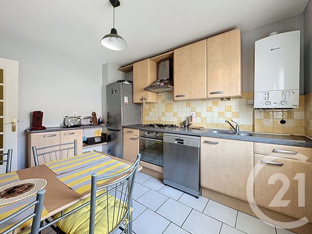 maison à vendre - 4 pièces - 83.0 m2 - ST PIERRE DE CHANDIEU - 69 - RHONE-ALPES - Century 21 Hestia Ldi