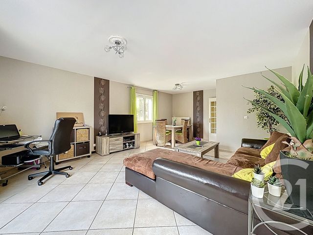 maison à vendre - 4 pièces - 83.0 m2 - ST PIERRE DE CHANDIEU - 69 - RHONE-ALPES - Century 21 Hestia Ldi