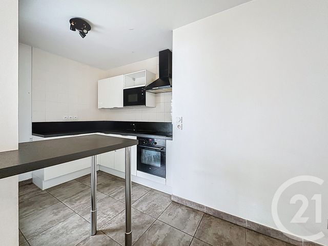 Appartement T3 à louer - 3 pièces - 60.16 m2 - VENISSIEUX - 69 - RHONE-ALPES - Century 21 Hestia Ldi