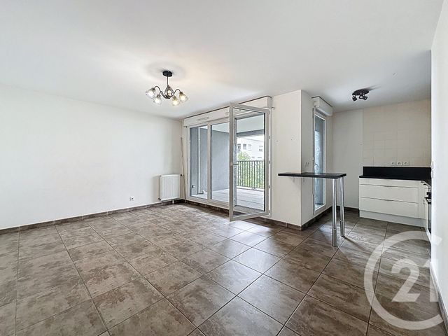 Appartement T3 à louer - 3 pièces - 60.16 m2 - VENISSIEUX - 69 - RHONE-ALPES - Century 21 Hestia Ldi