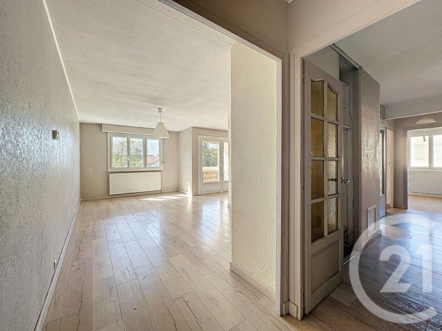 Appartement F5 à vendre - 5 pièces - 91.0 m2 - DECINES CHARPIEU - 69 - RHONE-ALPES - Century 21 Hestia Ldi