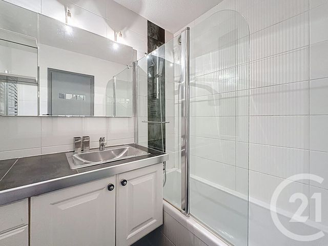 Appartement F5 à vendre - 5 pièces - 91.0 m2 - DECINES CHARPIEU - 69 - RHONE-ALPES - Century 21 Hestia Ldi