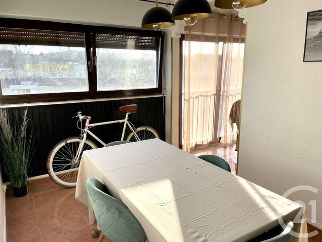 Appartement T5 à louer - 5 pièces - 94.02 m2 - VENISSIEUX - 69 - RHONE-ALPES - Century 21 Hestia Ldi