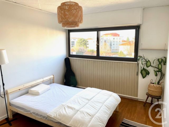 Appartement T5 à louer - 5 pièces - 94.02 m2 - VENISSIEUX - 69 - RHONE-ALPES - Century 21 Hestia Ldi