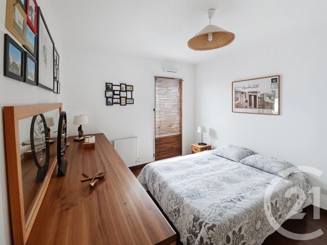 Appartement F2 à vendre - 2 pièces - 42.0 m2 - ST PRIEST - 69 - RHONE-ALPES - Century 21 Hestia Ldi