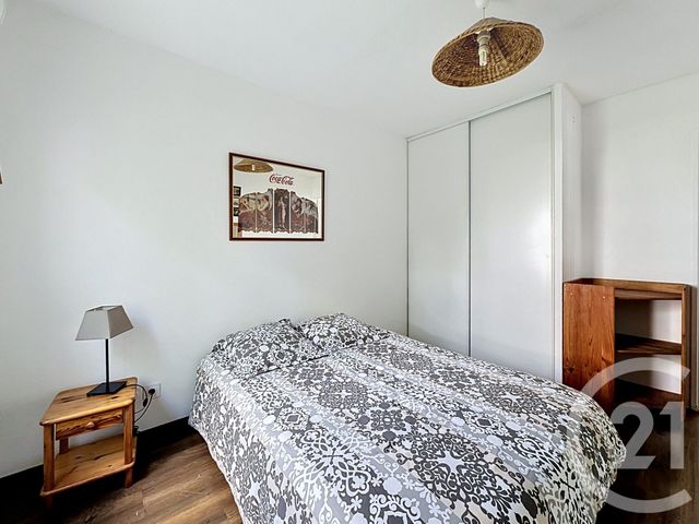 Appartement F2 à vendre - 2 pièces - 42.0 m2 - ST PRIEST - 69 - RHONE-ALPES - Century 21 Hestia Ldi