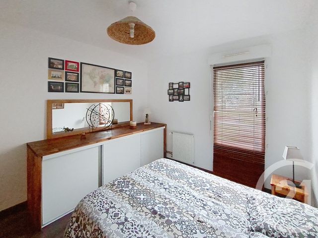 Appartement F2 à vendre - 2 pièces - 42.0 m2 - ST PRIEST - 69 - RHONE-ALPES - Century 21 Hestia Ldi