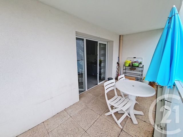 Appartement F2 à vendre - 2 pièces - 42.0 m2 - ST PRIEST - 69 - RHONE-ALPES - Century 21 Hestia Ldi