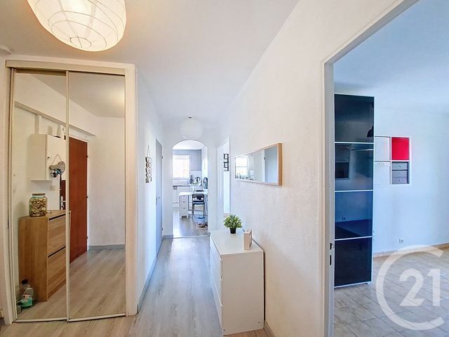 Appartement F4 à vendre - 4 pièces - 80.0 m2 - ST FONS - 69 - RHONE-ALPES - Century 21 Hestia Ldi