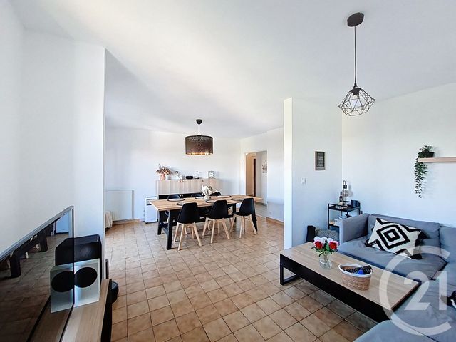 Appartement F4 à vendre - 4 pièces - 80.0 m2 - ST FONS - 69 - RHONE-ALPES - Century 21 Hestia Ldi