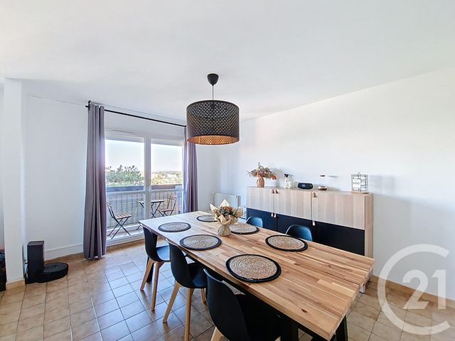 Appartement F4 à vendre - 4 pièces - 80.0 m2 - ST FONS - 69 - RHONE-ALPES - Century 21 Hestia Ldi