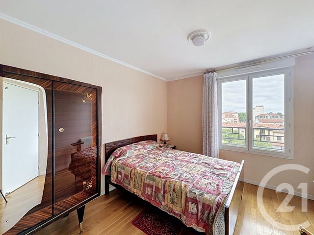 Appartement F4 à vendre - 4 pièces - 88.0 m2 - VENISSIEUX - 69 - RHONE-ALPES - Century 21 Hestia Ldi