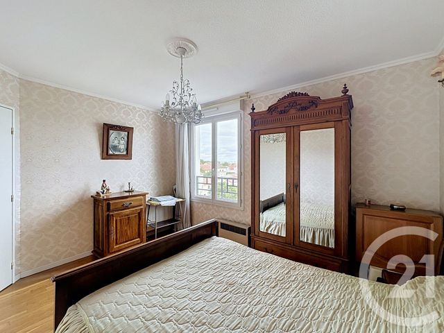 Appartement F4 à vendre - 4 pièces - 88.0 m2 - VENISSIEUX - 69 - RHONE-ALPES - Century 21 Hestia Ldi