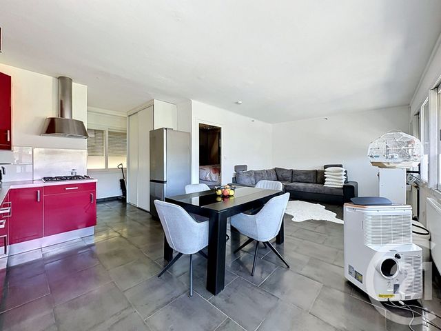 Appartement F2 à vendre - 2 pièces - 52.0 m2 - FEYZIN - 69 - RHONE-ALPES - Century 21 Hestia Ldi
