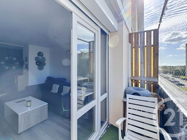 Appartement F3 à vendre - 3 pièces - 55.0 m2 - CORBAS - 69 - RHONE-ALPES - Century 21 Hestia Ldi