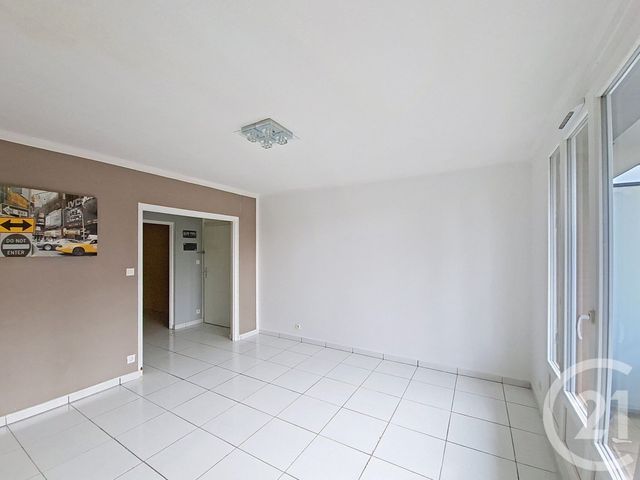 Appartement F3 à vendre - 3 pièces - 67.0 m2 - FEYZIN - 69 - RHONE-ALPES - Century 21 Hestia Ldi