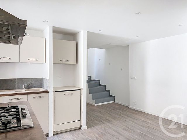 maison à louer - 3 pièces - 75.0 m2 - ST SYMPHORIEN D OZON - 69 - RHONE-ALPES - Century 21 Hestia Ldi