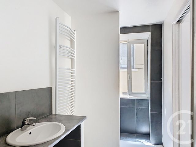 maison à louer - 3 pièces - 75.0 m2 - ST SYMPHORIEN D OZON - 69 - RHONE-ALPES - Century 21 Hestia Ldi