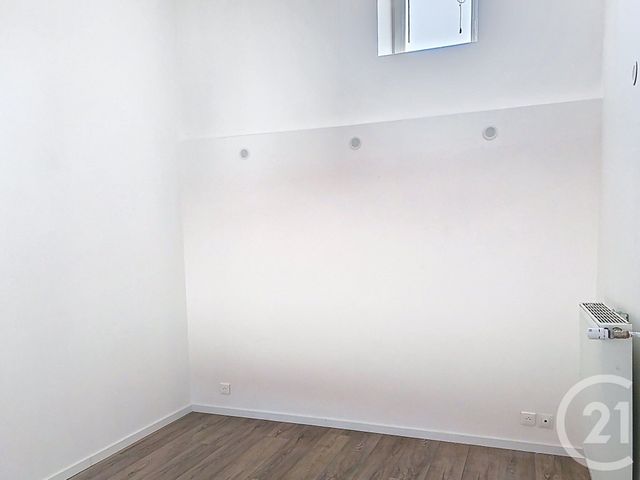 maison à louer - 3 pièces - 75.0 m2 - ST SYMPHORIEN D OZON - 69 - RHONE-ALPES - Century 21 Hestia Ldi