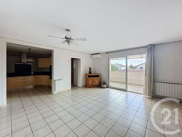 Appartement F4 à vendre - 3 pièces - 79.09 m2 - CORBAS - 69 - RHONE-ALPES - Century 21 Hestia Ldi