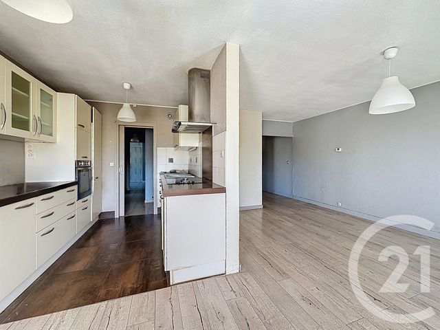 Appartement F5 à vendre - 5 pièces - 91.0 m2 - DECINES CHARPIEU - 69 - RHONE-ALPES - Century 21 Hestia Ldi