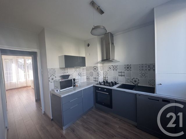 Appartement T3 à louer - 2 pièces - 60.07 m2 - ST PRIEST - 69 - RHONE-ALPES - Century 21 Hestia Ldi