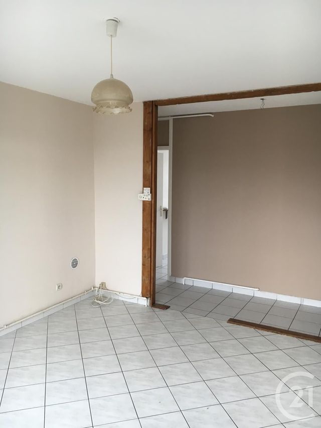 Appartement T3 à louer - 3 pièces - 55.16 m2 - CORBAS - 69 - RHONE-ALPES - Century 21 Hestia Ldi