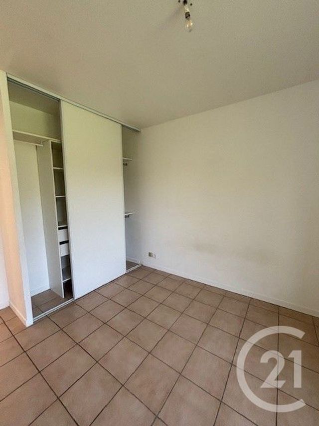 Appartement T2 à louer - 2 pièces - 64.8 m2 - CHAPONNAY - 69 - RHONE-ALPES - Century 21 Hestia Ldi