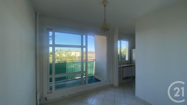 Appartement F4 à vendre - 4 pièces - 77.81 m2 - CORBAS - 69 - RHONE-ALPES - Century 21 Hestia Ldi