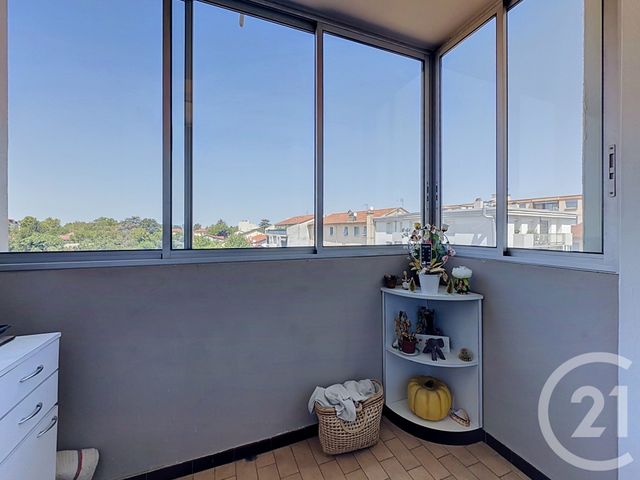 Appartement F3 à vendre - 3 pièces - 66.0 m2 - VENISSIEUX - 69 - RHONE-ALPES - Century 21 Hestia Ldi