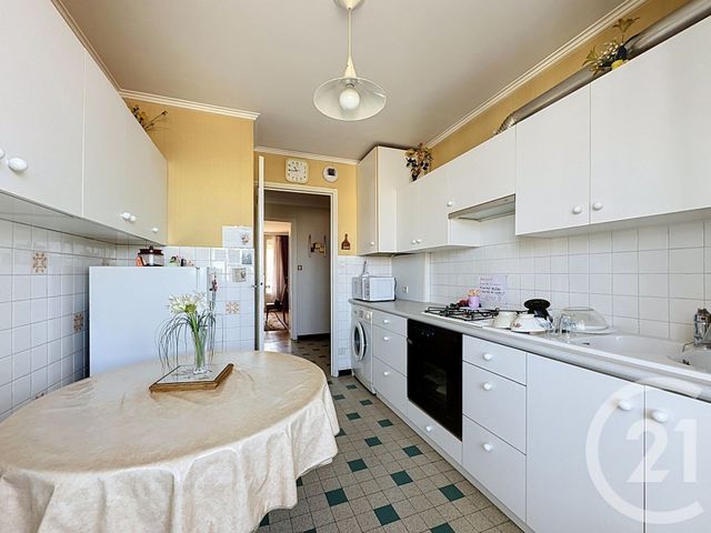 Appartement F3 à vendre - 3 pièces - 66.0 m2 - VENISSIEUX - 69 - RHONE-ALPES - Century 21 Hestia Ldi