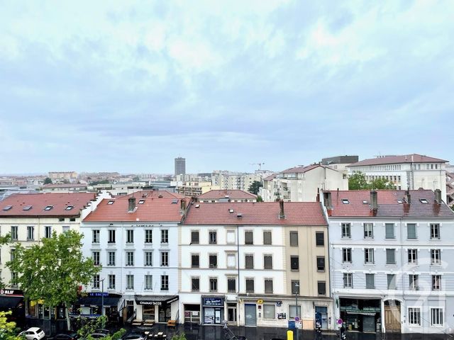 Appartement T5 à louer - 5 pièces - 83.09 m2 - LYON - 69008 - RHONE-ALPES - Century 21 Hestia Ldi