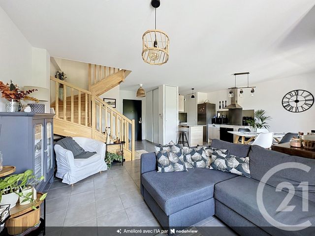 Appartement Duplex à vendre - 3 pièces - 70.0 m2 - ST SYMPHORIEN D OZON - 69 - RHONE-ALPES - Century 21 Hestia Ldi