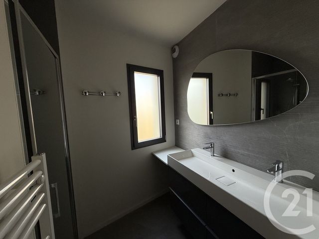 Appartement Duplex à louer - 4 pièces - 74.48 m2 - HEYRIEUX - 38 - RHONE-ALPES - Century 21 Hestia Ldi