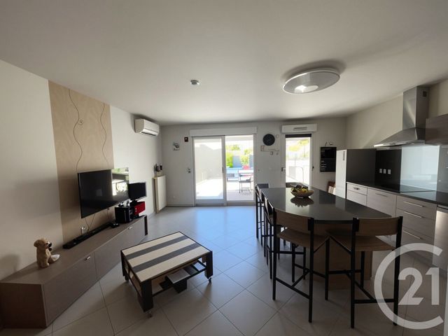 Appartement à vendre - 3 pièces - 67.0 m2 - VENISSIEUX - 69 - RHONE-ALPES - Century 21 Hestia Ldi